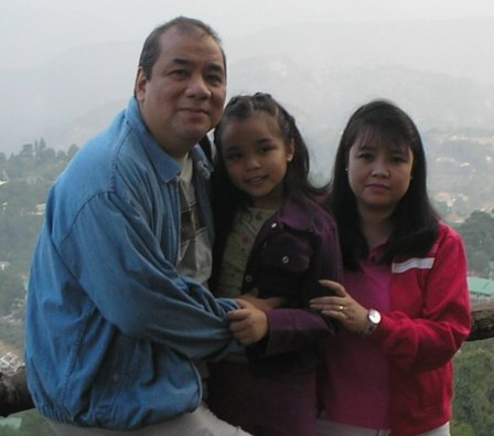 Bong, Mariel and Sam in Baguio 2006