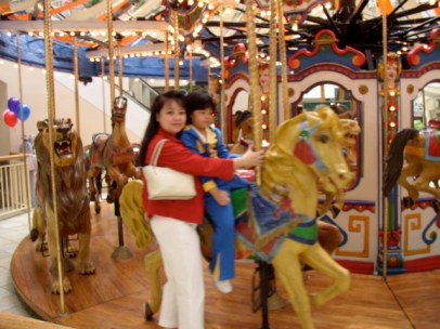Mariel and Sam at Santa Clarita mall 2004